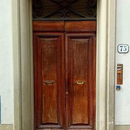 Residence Amalia Guelfa Firenze Bagian luar foto