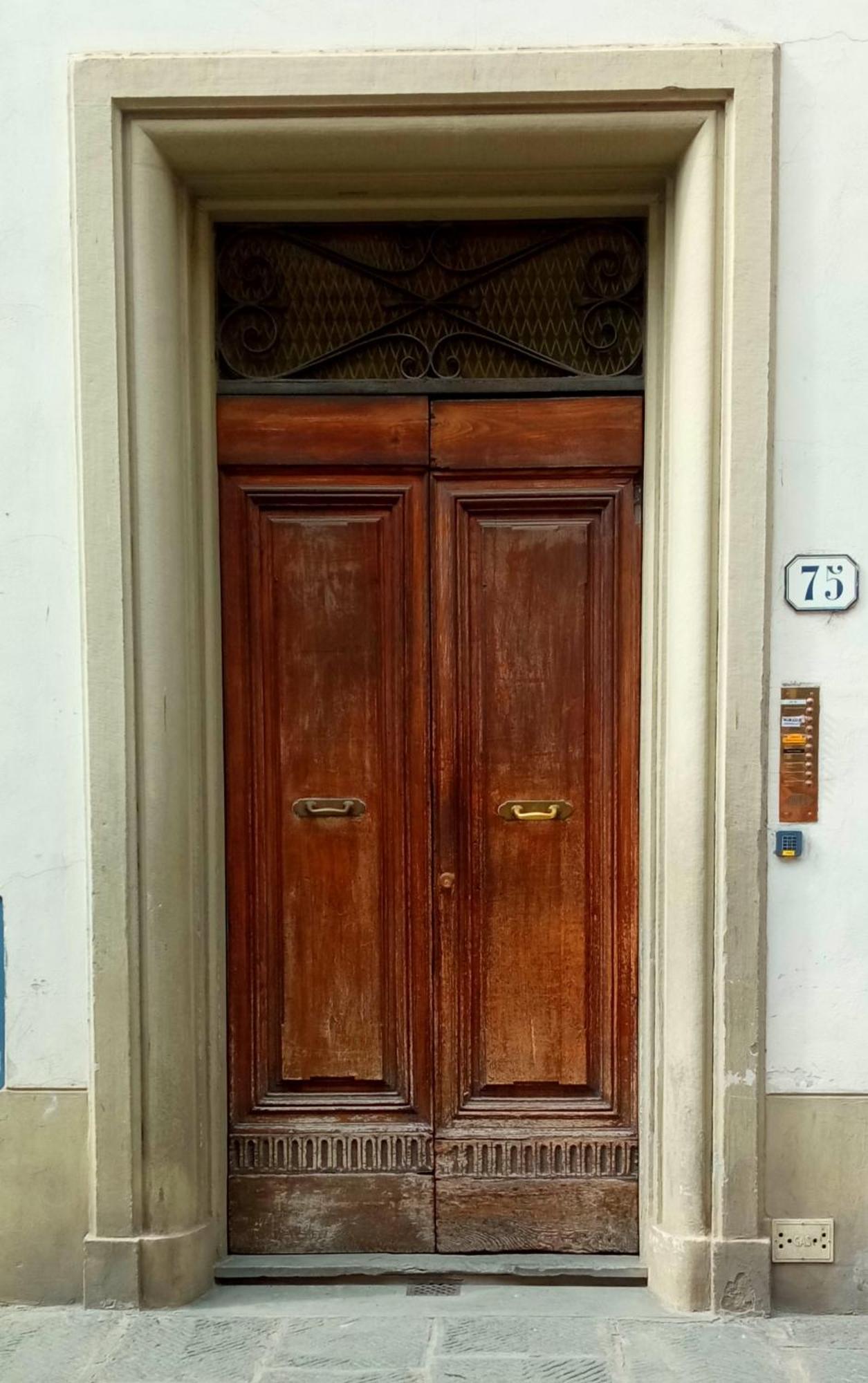 Residence Amalia Guelfa Firenze Bagian luar foto